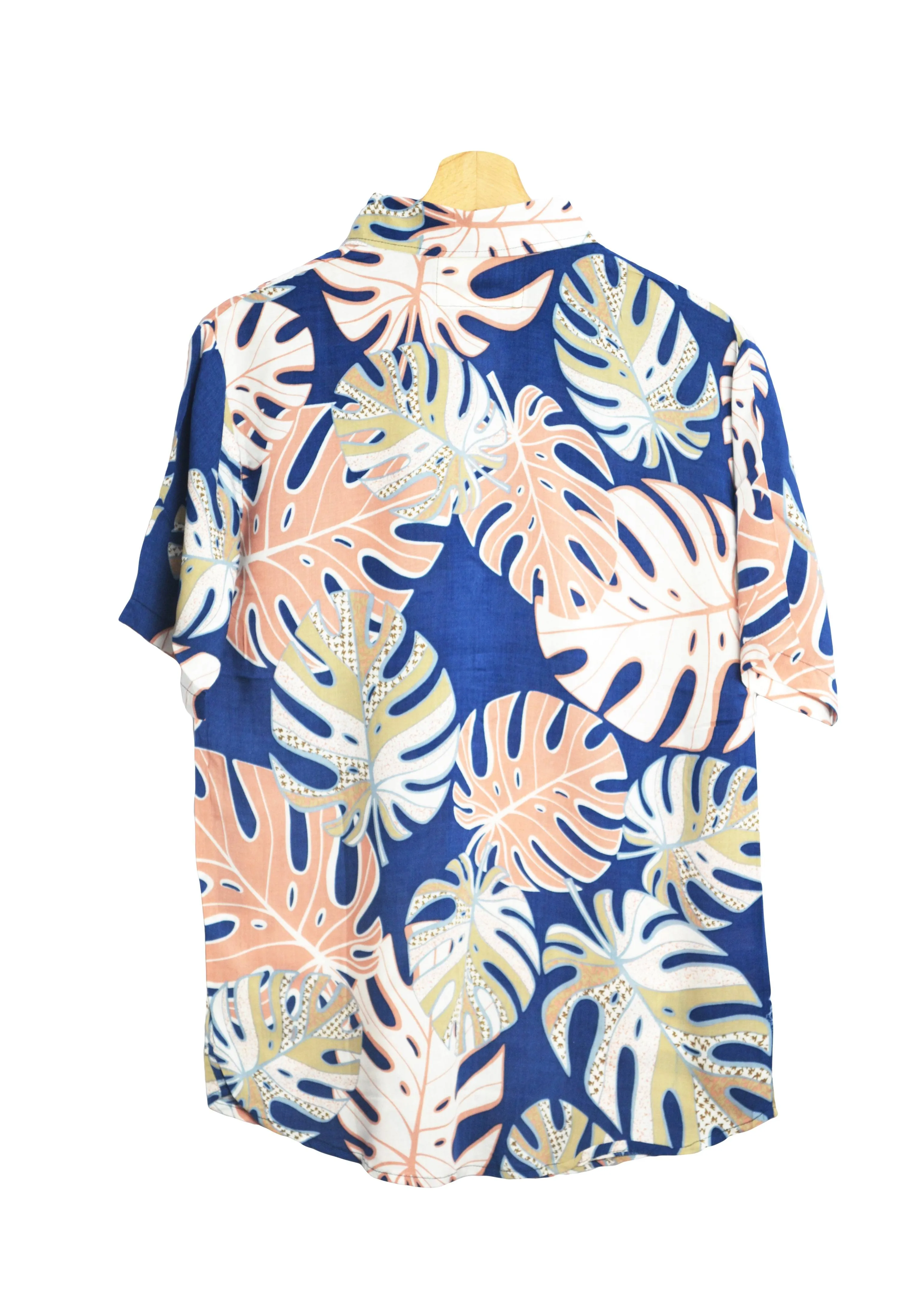 Chemise hawaienne bleue a fleurs