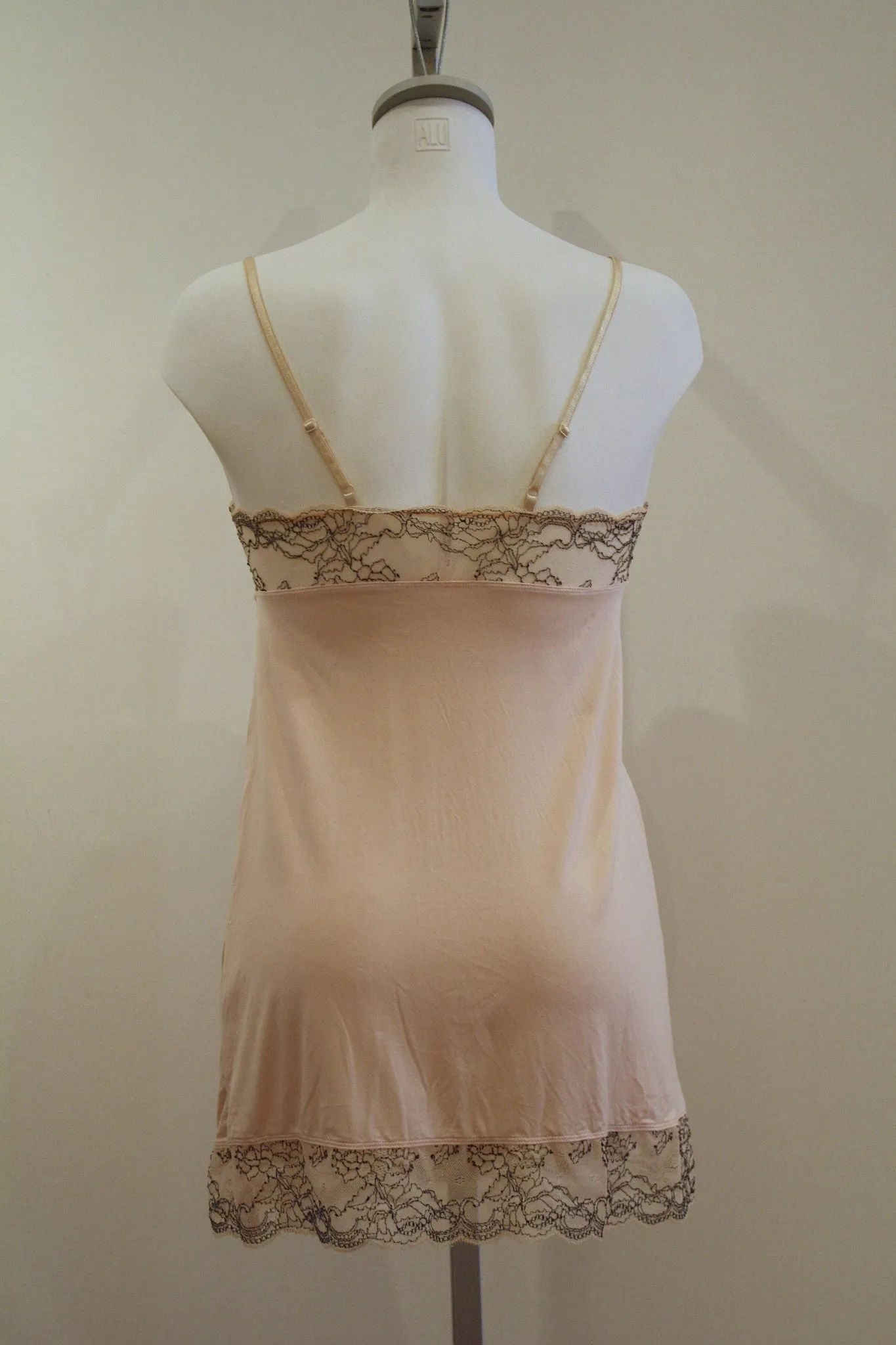 Olivia Chemise | Pale