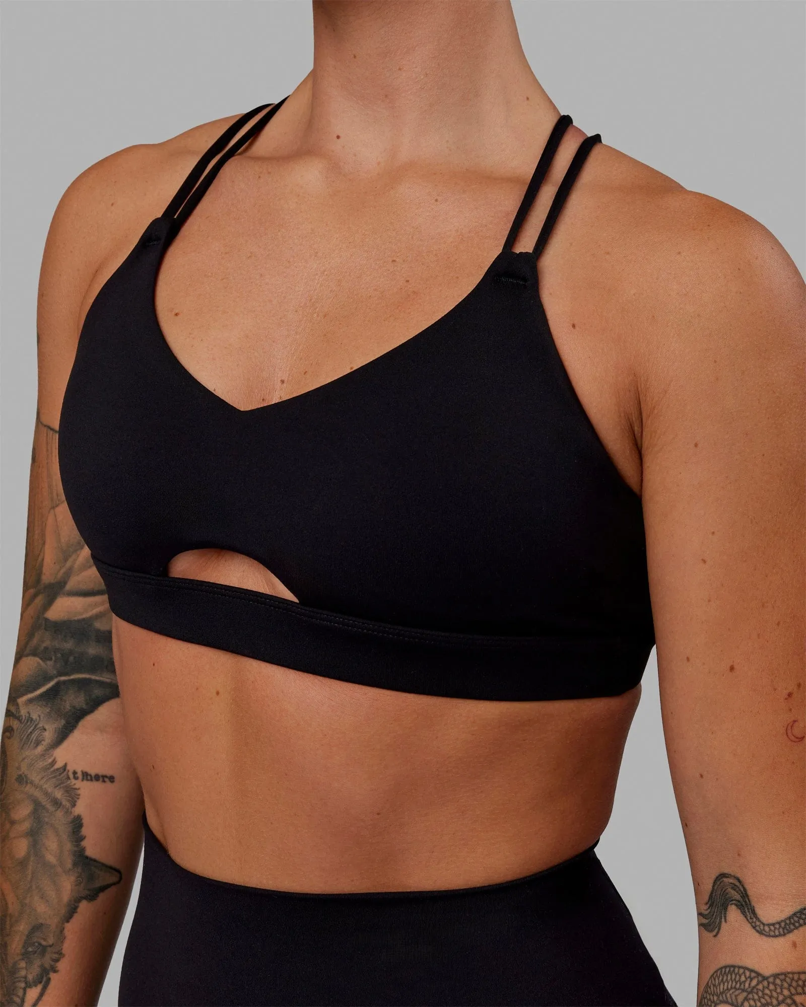 Pursue Sports Bra - Black