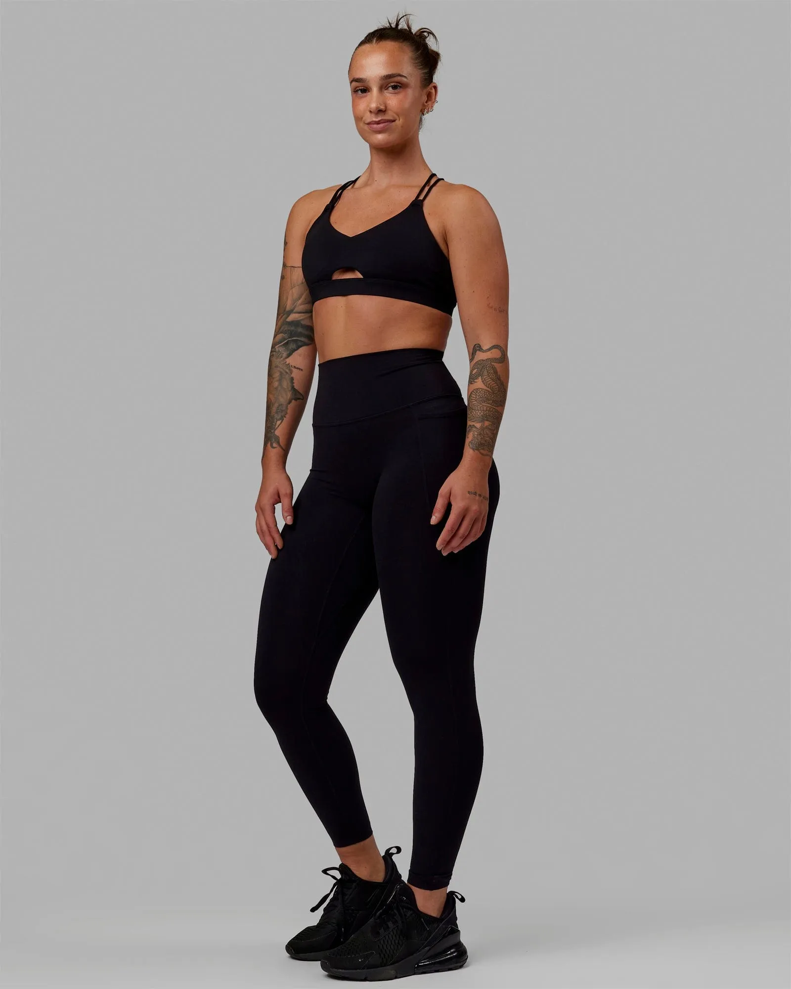 Pursue Sports Bra - Black